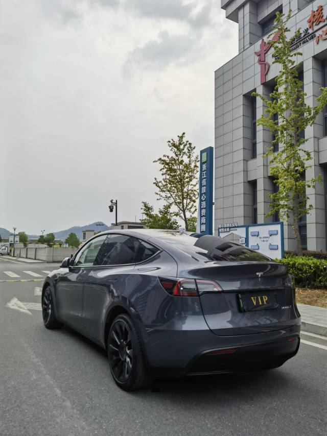Tesla Model Y 2021 #4 Tesla Model Y 2021 immagine di auto #4