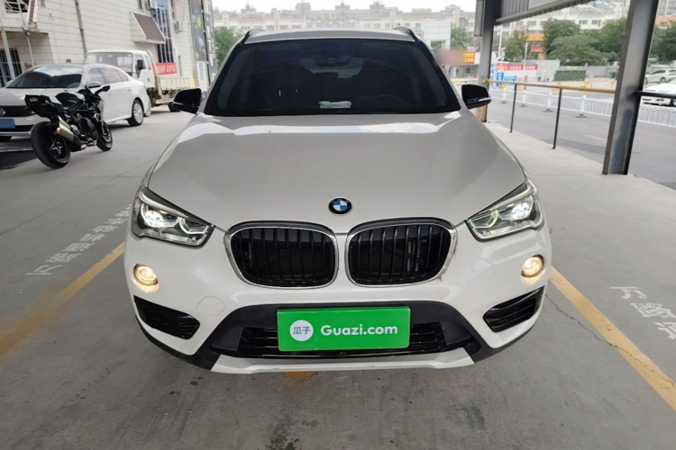 BMW X1 2018 #3 BMW X1 2018 car image #3