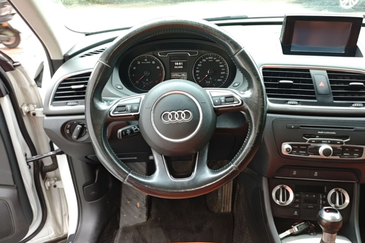 Audi Q3 2016 #11 Audi Q3 2016 car image #11