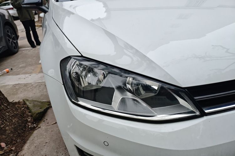 Volkswagen Golf 2017 изображение автомобиля #8