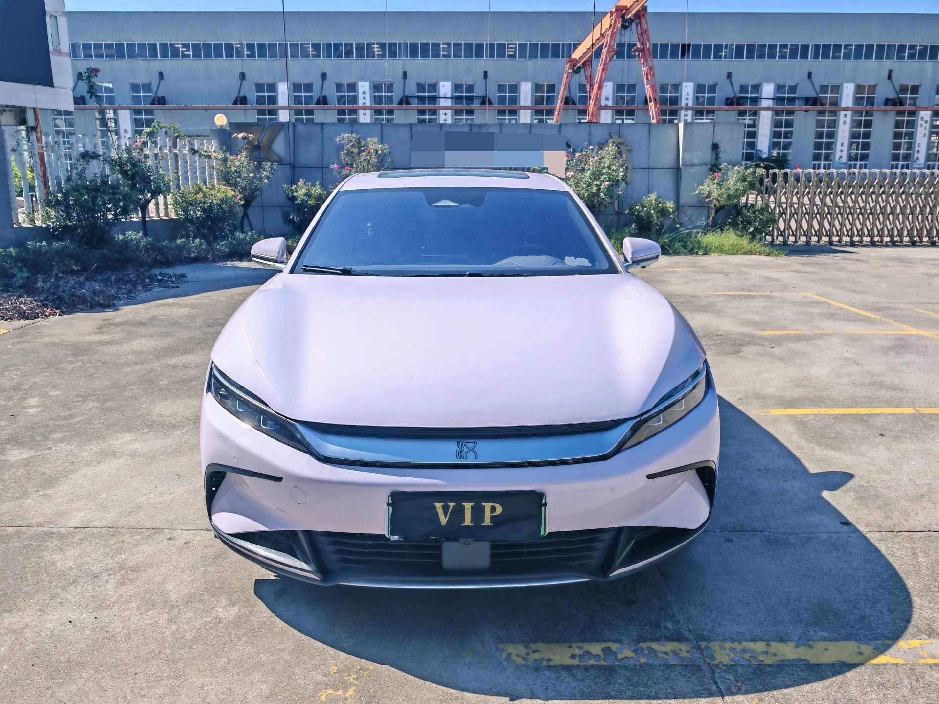 BYD Han 2023 #2 BYD Han 2023 car image #2