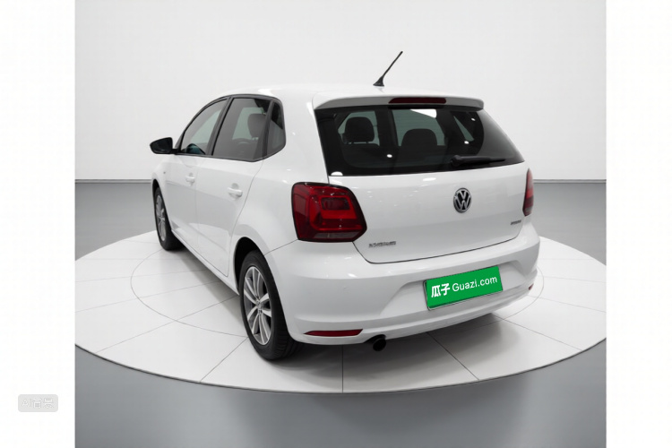 Volkswagen Polo 2016 car image #5