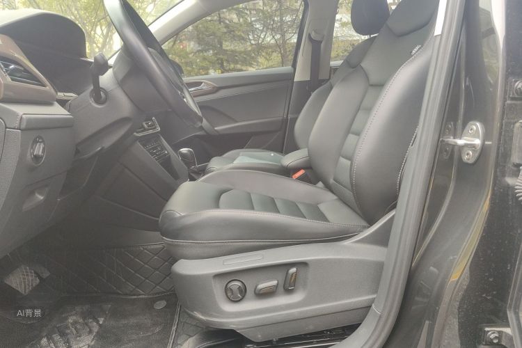Volkswagen Tharu 2021 car image #17