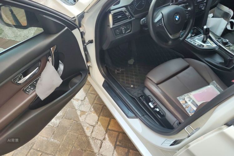 BMW 3 Series 2018 #18 BMW 3 Series 2018 صورة سيارة #18