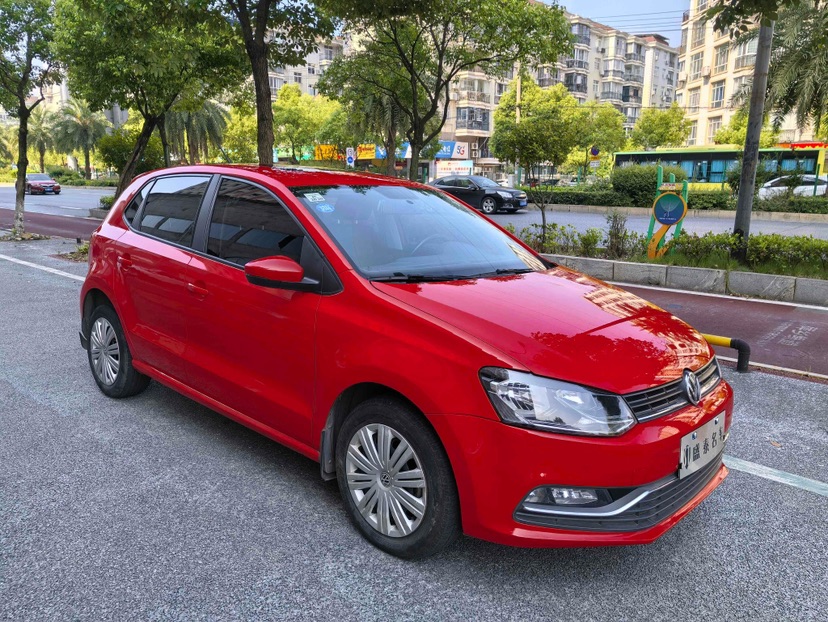 Volkswagen Polo 2018 car image #3