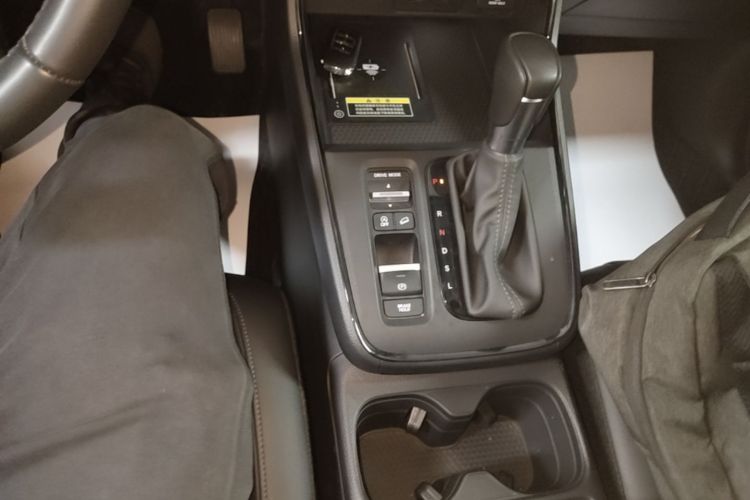 Honda CR-V 2024 car image #17