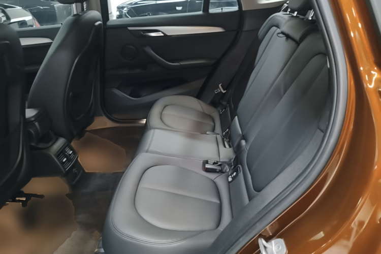 BMW X1 2016 car image #13