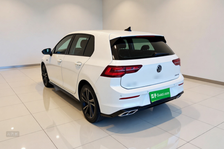 Volkswagen Golf 2023 #5 Volkswagen Golf 2023 صورة سيارة #5