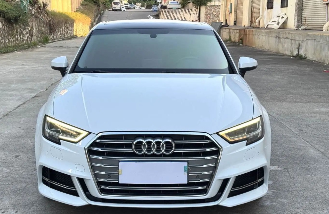 2019 #2 2019 car image #2