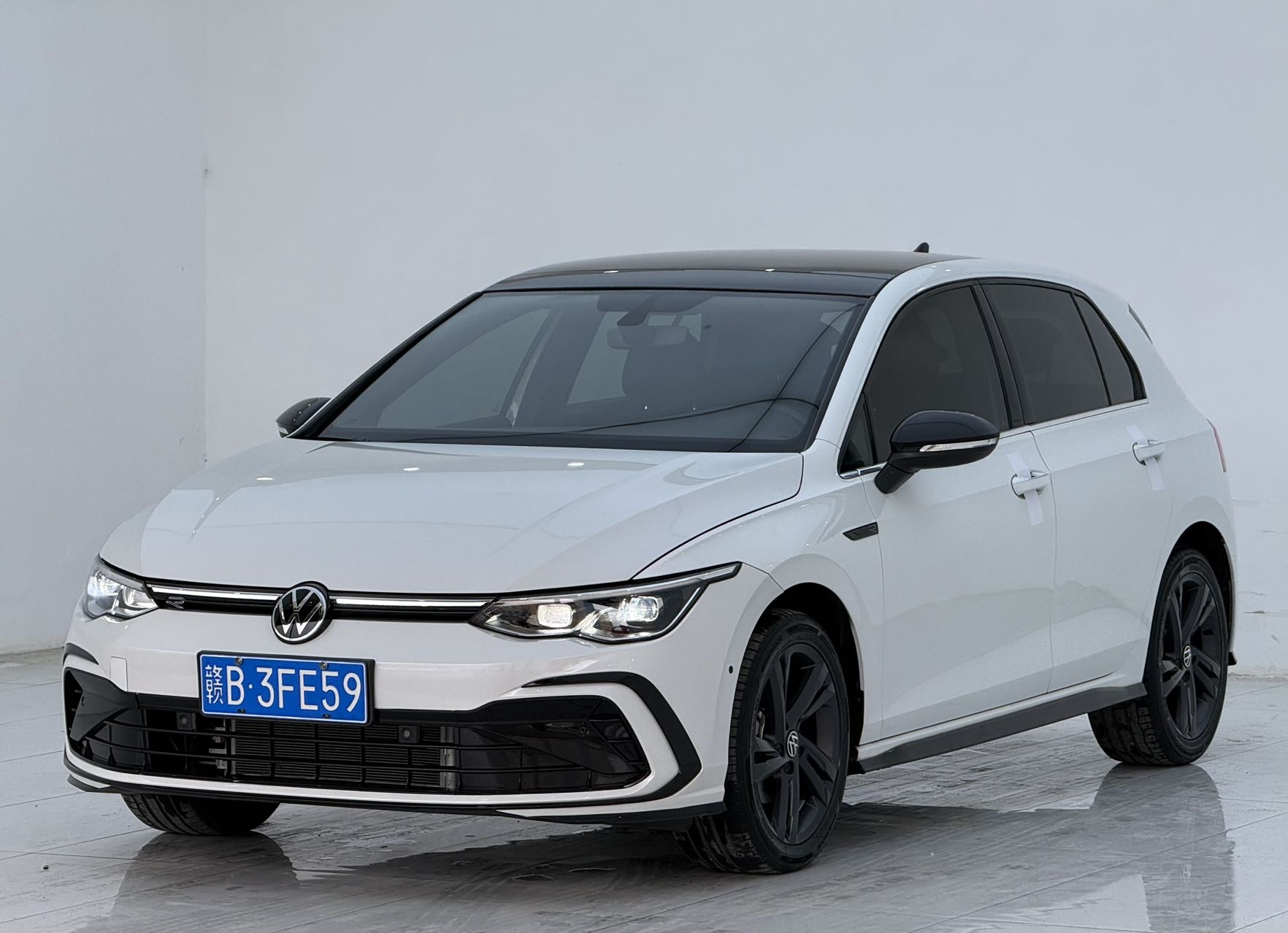 2023 immagine di auto 