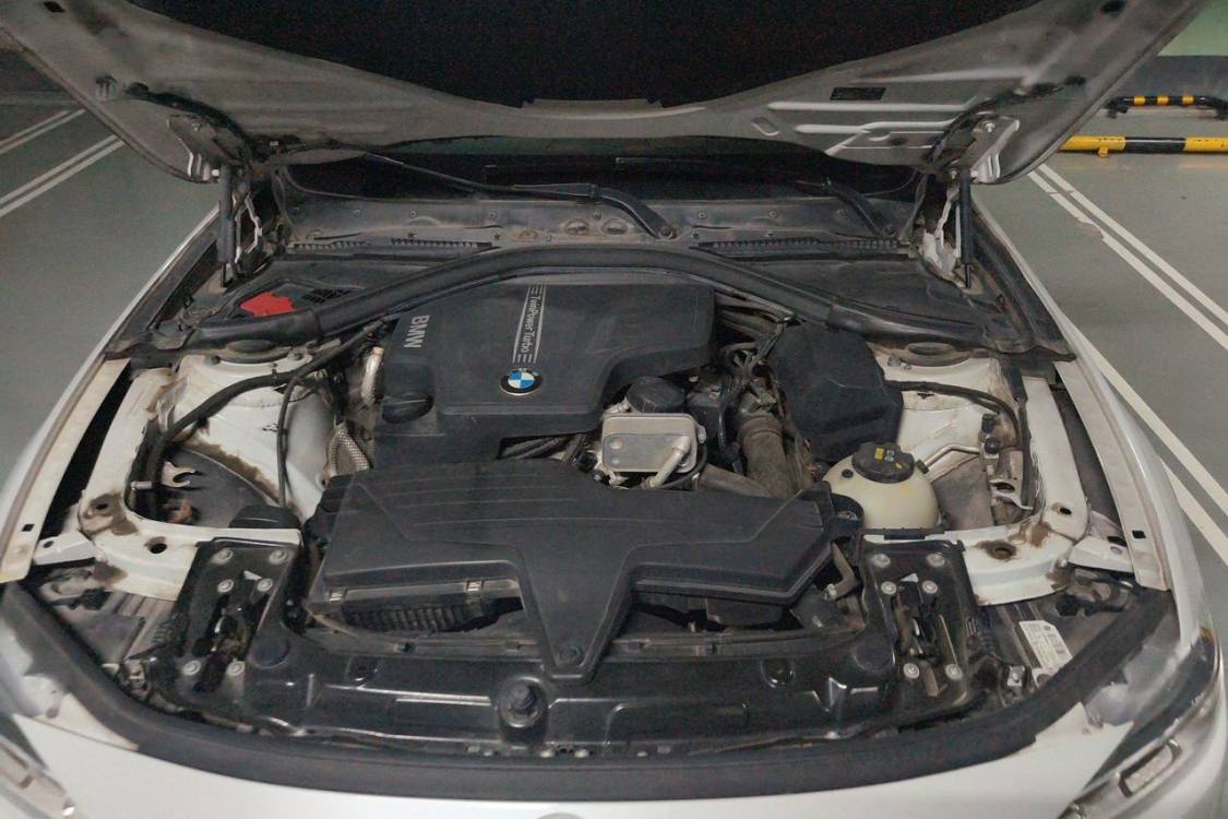 BMW 3 Series 2016 #10 BMW 3 Series 2016 immagine di auto #10