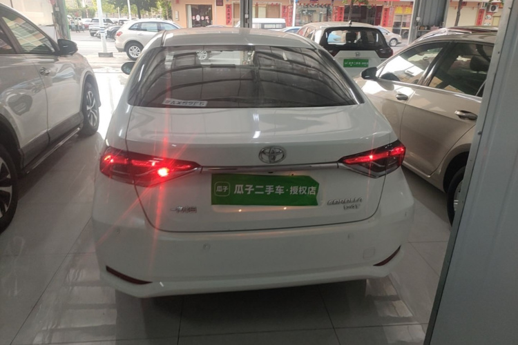 Toyota Corolla 2023 immagine di auto #6