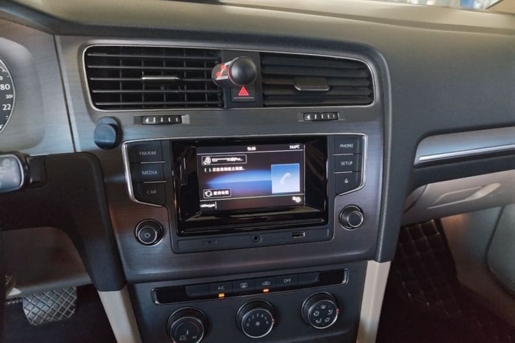 Volkswagen Golf 2016 #13 Volkswagen Golf 2016 car image #13