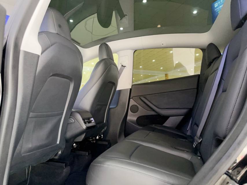 Tesla Model Y 2021 #7 Tesla Model Y 2021 car image #7