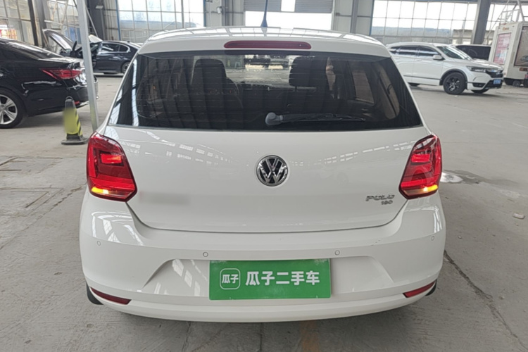 Volkswagen Polo 2016 #6 Volkswagen Polo 2016 car image #6