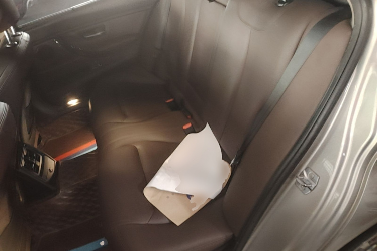 BMW 3 Series 2019 #17 BMW 3 Series 2019 car image #17