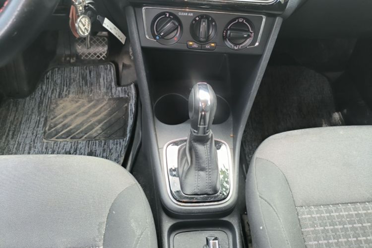 Volkswagen Polo 2018 #14 Volkswagen Polo 2018 car image #14