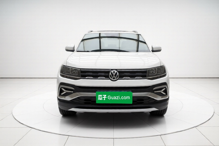 Volkswagen T-Cross 2020 car image #3