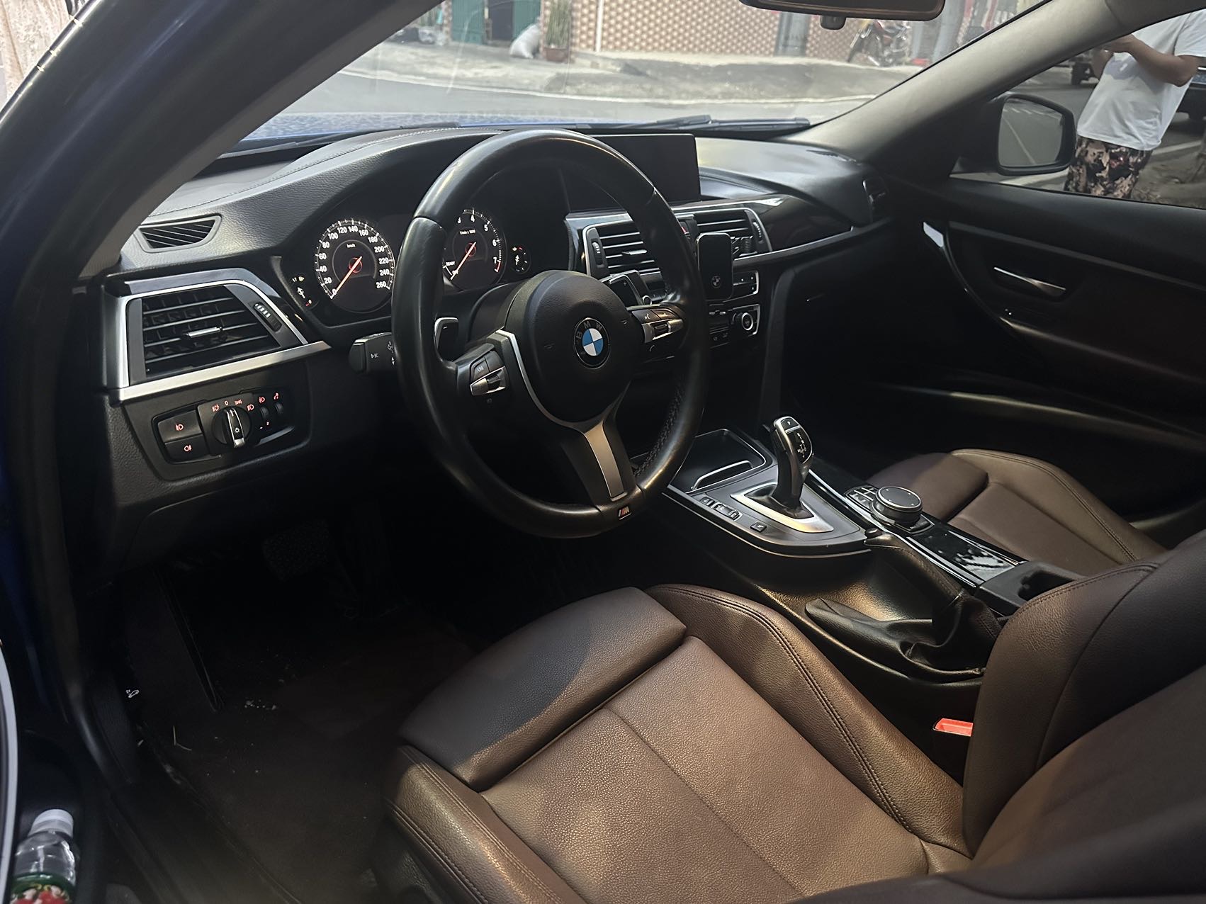 BMW 3 Series 2018 #5 BMW 3 Series 2018 car image #5