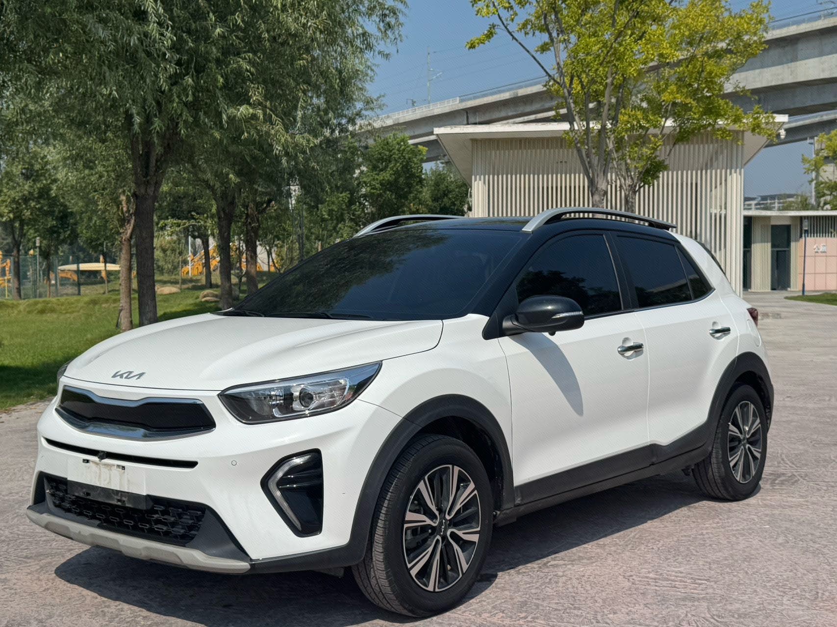 Kia KX1 2023 car image 