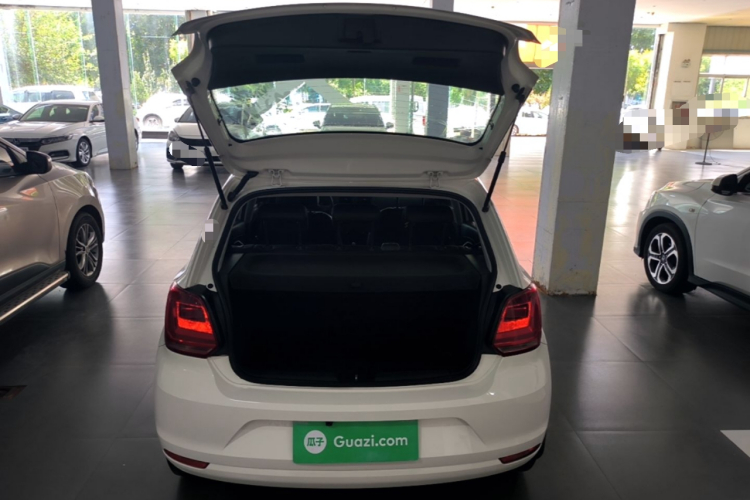 Volkswagen Polo 2016 #19 Volkswagen Polo 2016 car image #19