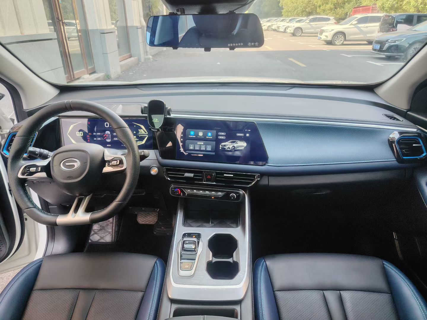 GAC Trumpchi GS3 2023 #3 GAC Trumpchi GS3 2023 car image #3