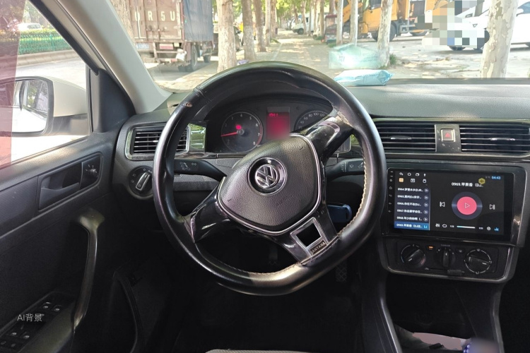 Volkswagen Santana 2018 car image #12