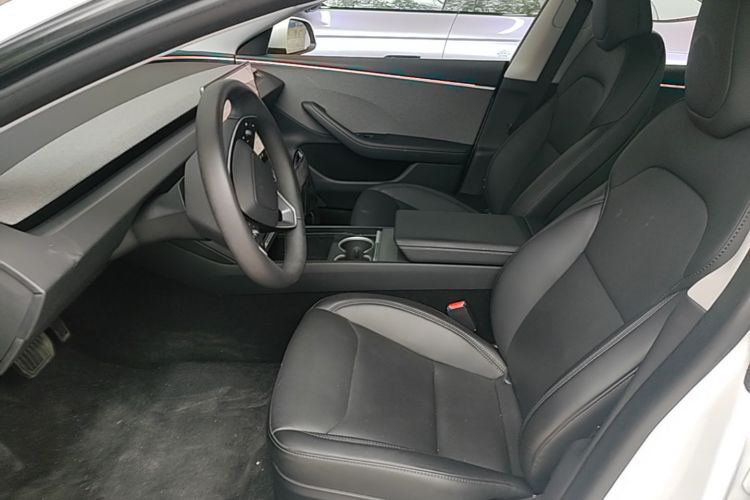 Tesla Model 3 2024 #15 Tesla Model 3 2024 car image #15