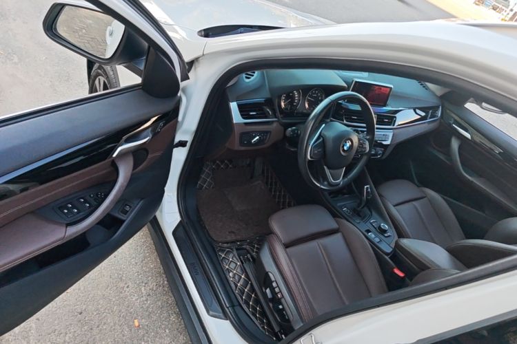 BMW X1 2020 immagine di auto #16
