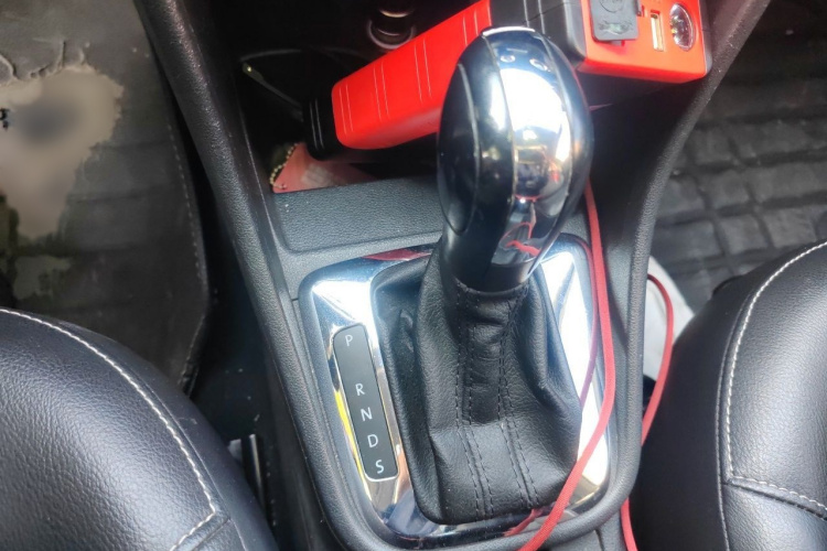 Volkswagen Santana 2016 car image #15