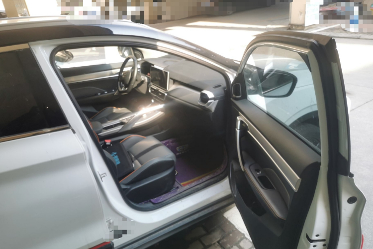 GEELY Coolray 2024 immagine di auto #27