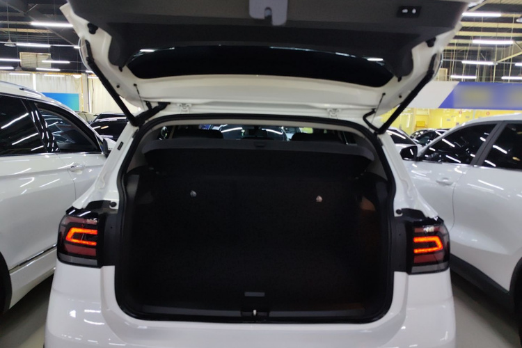 Volkswagen T-Cross 2019 изображение автомобиля #21