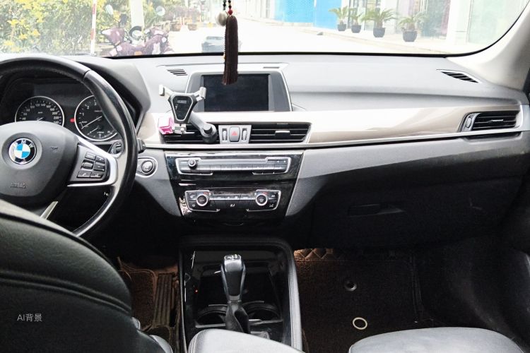 BMW X1 2018 изображение автомобиля #11