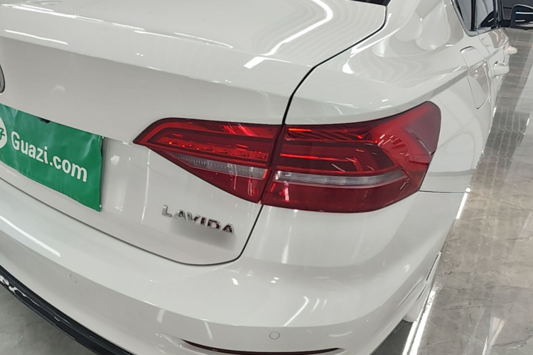 Volkswagen Lavida 2019 car image #8