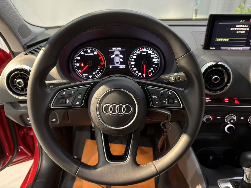 Audi A3 2017 car image #12