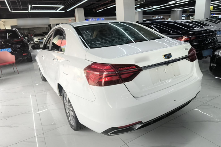GEELY Emgrand 2019 car image #7