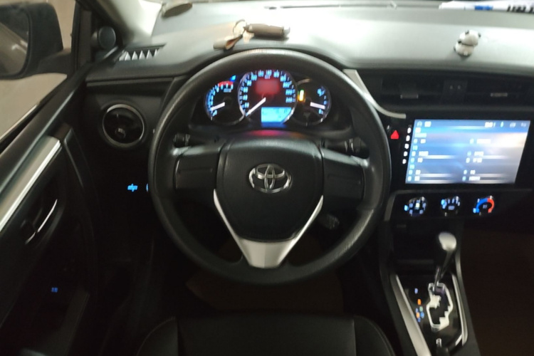 Toyota Corolla 2019 #11 Toyota Corolla 2019 car image #11