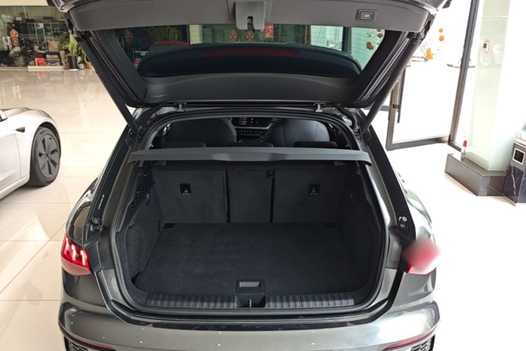 Audi A3 2024 car image #19