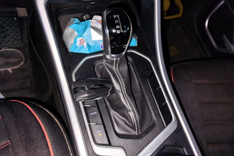 GEELY Vision X6 2020 car image #18
