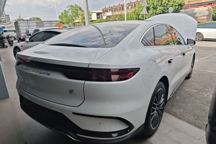 2022 car image #7