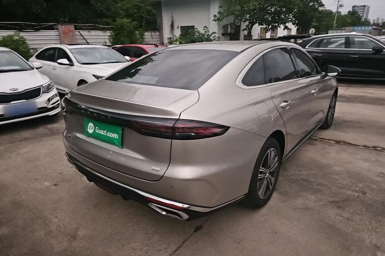 GEELY Emgrand 2026 #7 GEELY Emgrand 2026 immagine di auto #7