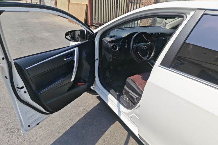 Toyota Corolla 2018 car image #18