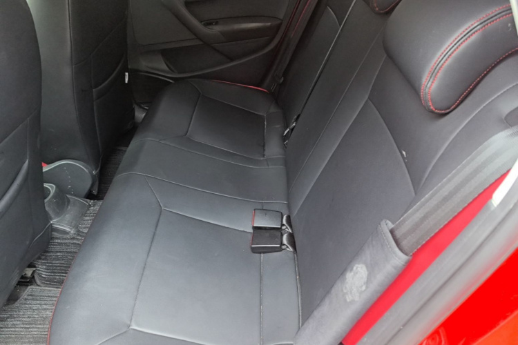 Volkswagen Polo 2018 car image #17
