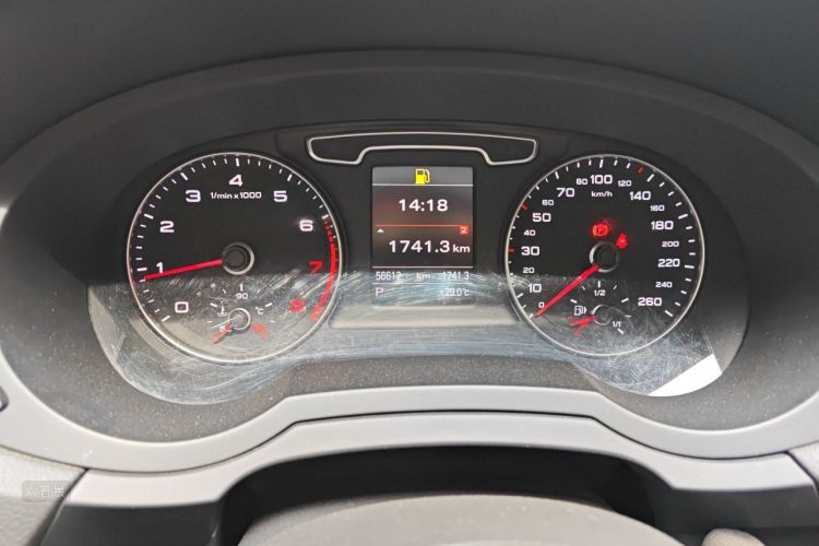 Audi Q3 2015 #14 Audi Q3 2015 car image #14