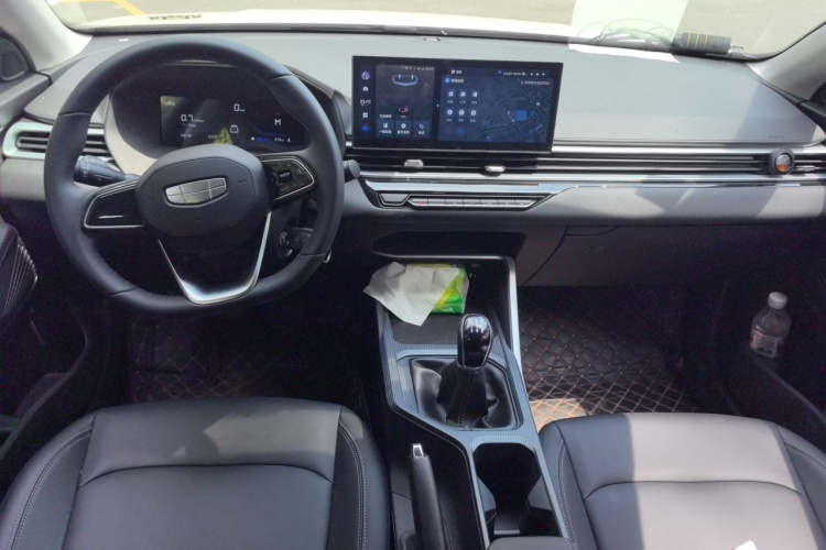 GEELY Emgrand 2025 car image #7