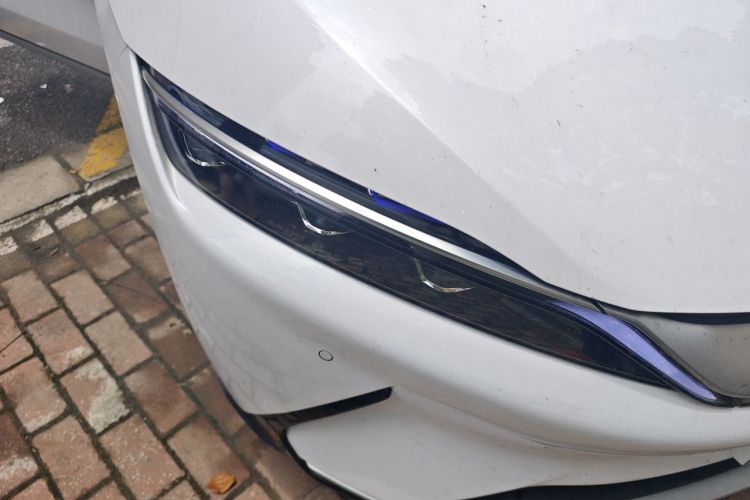 BYD Han 2023 car image #8
