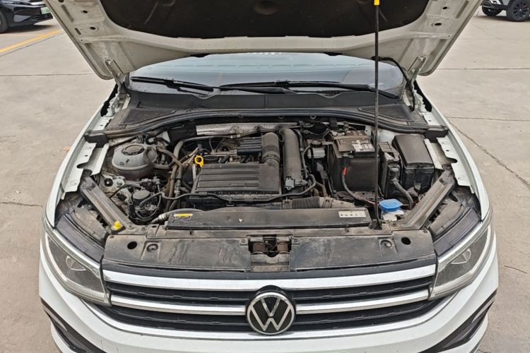 Volkswagen Bora 2024 car image #20