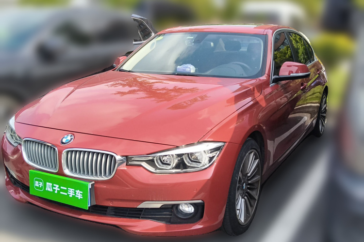 BMW 3 Series 2019 car image #2