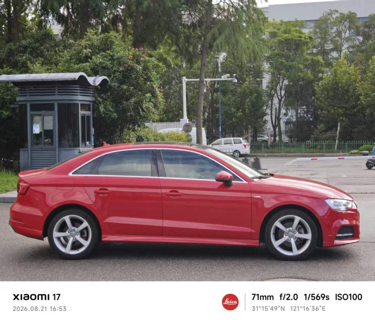 Audi A3 2018 car image #4