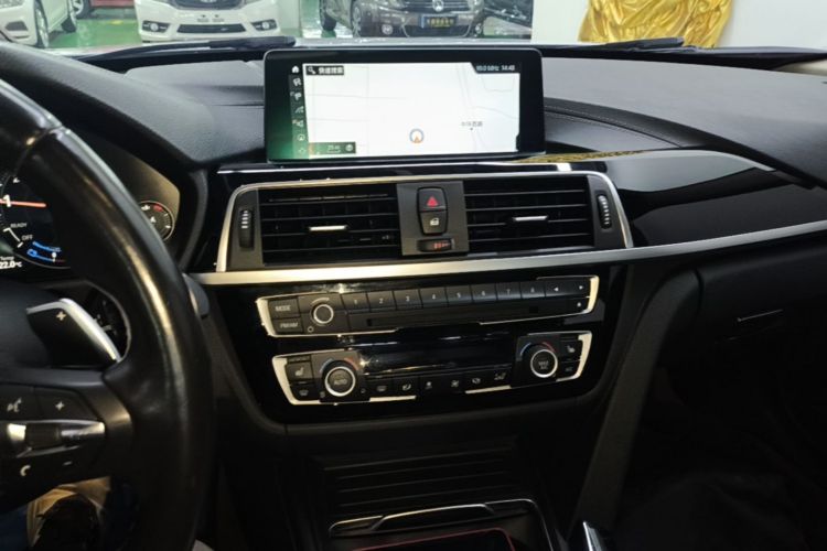 BMW 3 Series 2019 #13 BMW 3 Series 2019 car image #13